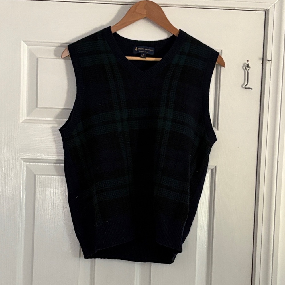Brooks Brothers Men's Black and Green Sweater Vest